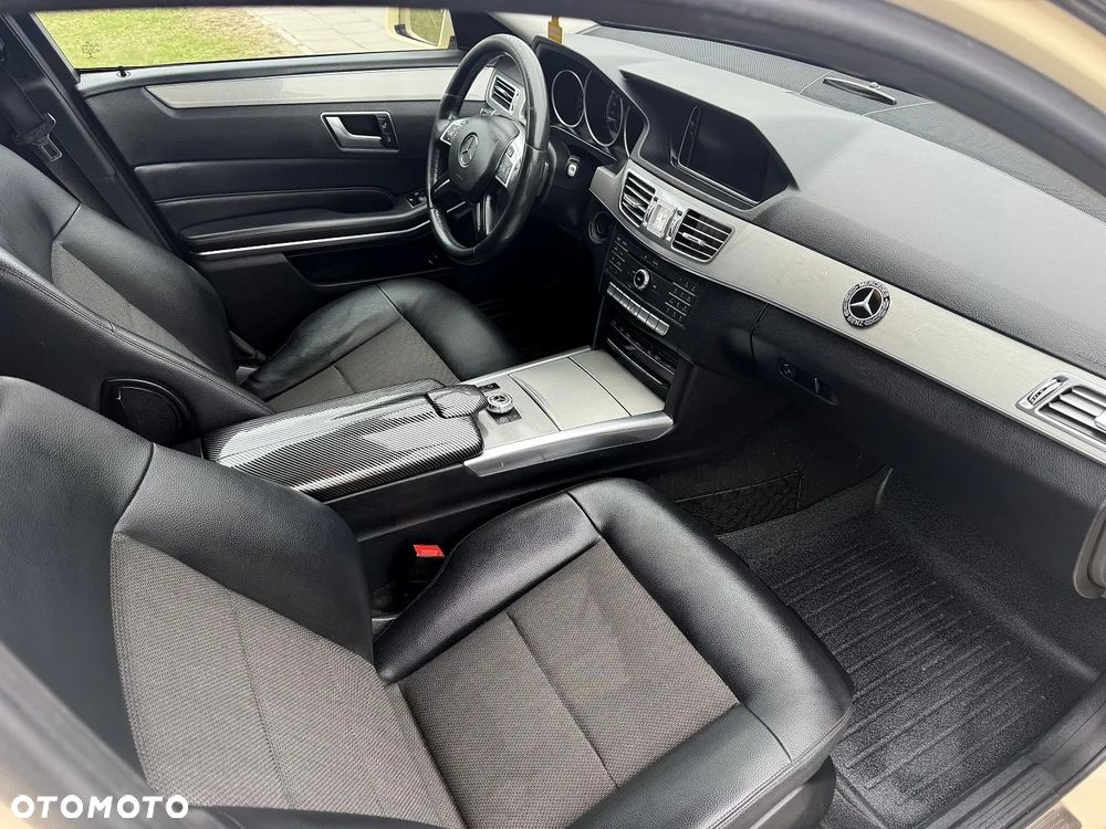 Mercedes-Benz Klasa E - 14