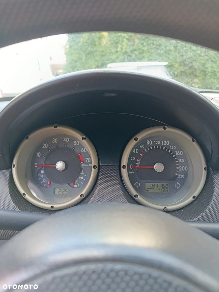 Volkswagen Polo 1.0 Basis - 8