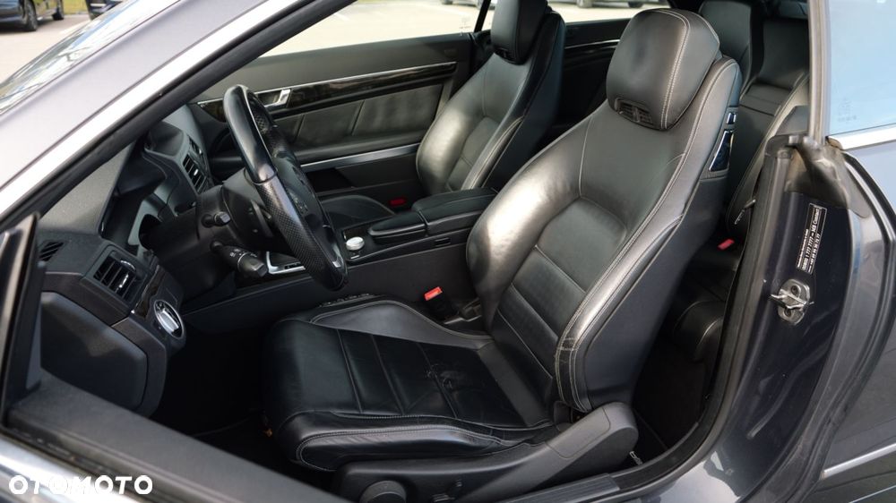 Mercedes-Benz Klasa E 350 CGI BlueEFFICIENCY 7G-TRONIC Elegance - 17