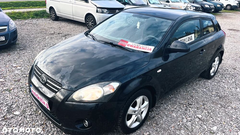 Toyota Yaris - 18