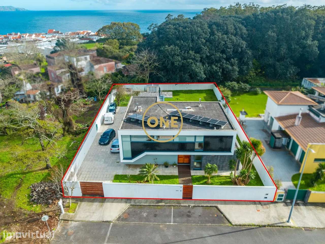 Moradia de Luxo V5 com Vista Mar e Piscina em S. Roque - Ponta Delgada - Grande imagem: 2/60