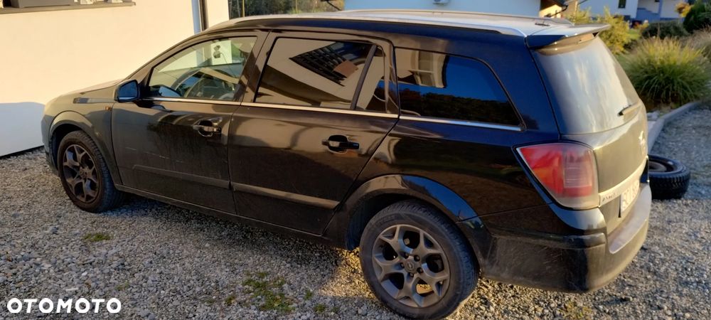 Opel Astra III 1.9 CDTI Cosmo - 12