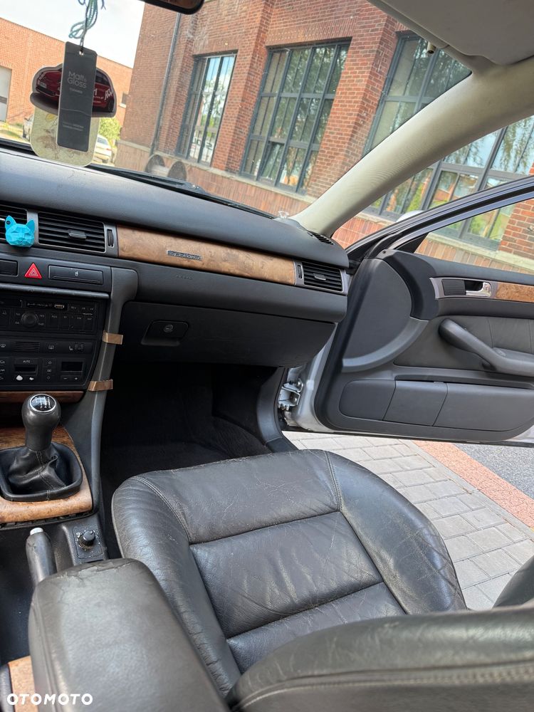 Audi A6 Avant - 25