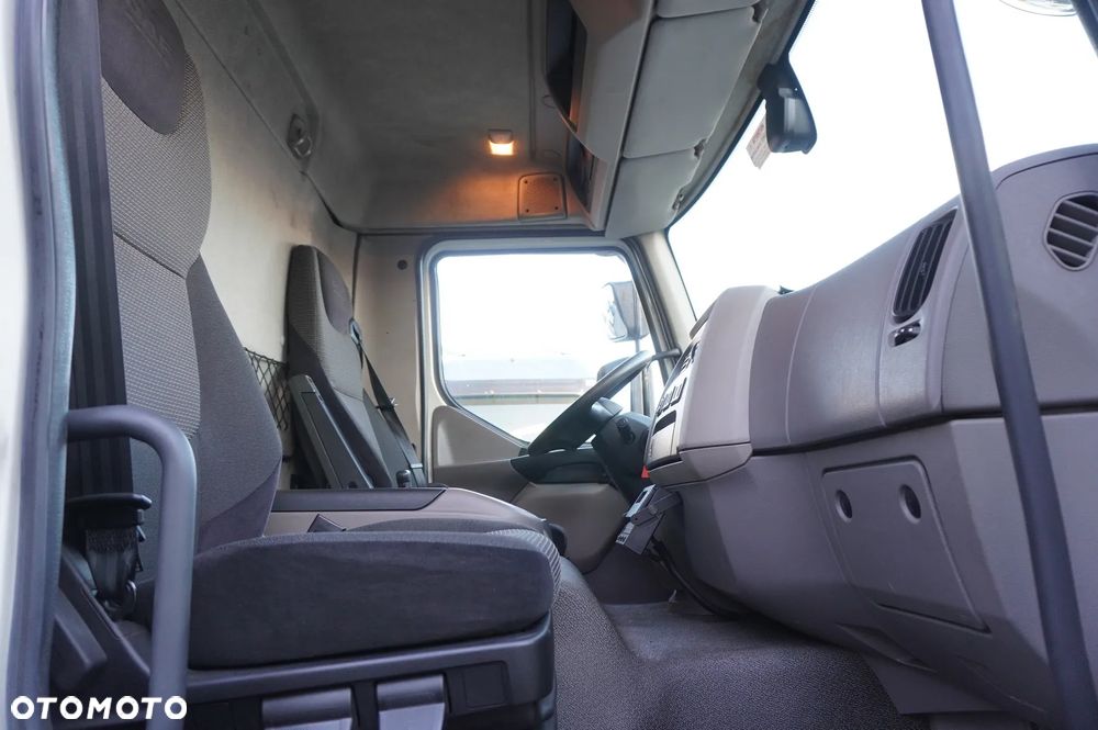 DAF LF 290 E6 4x2 / Chłodnia Lamberet 22 palety / Multitemperatura / Carrier Supra 1150 MR - 19