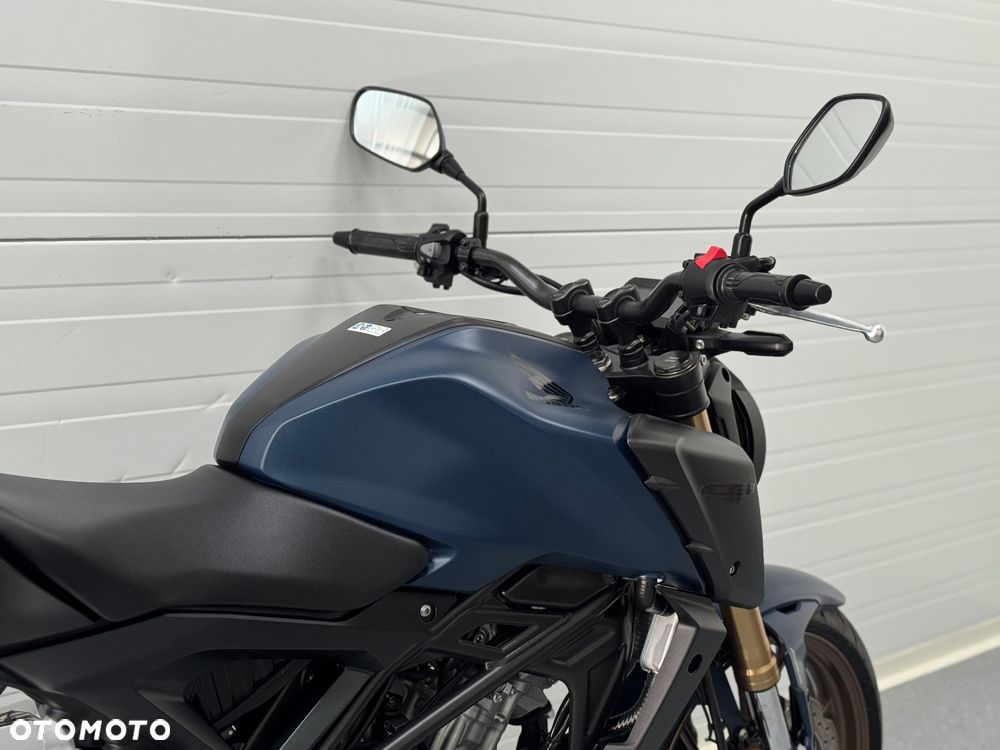 Honda CB - 7