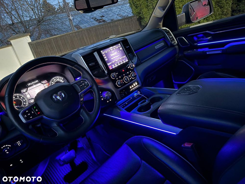 RAM 1500 Crew Cab Laramie - 29