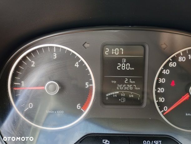 Volkswagen Amarok - 15