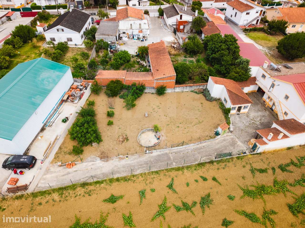 Moradia T5 com 2 Anexos em Terreno com mais de 1.400 m² - Grande imagem: 4/50