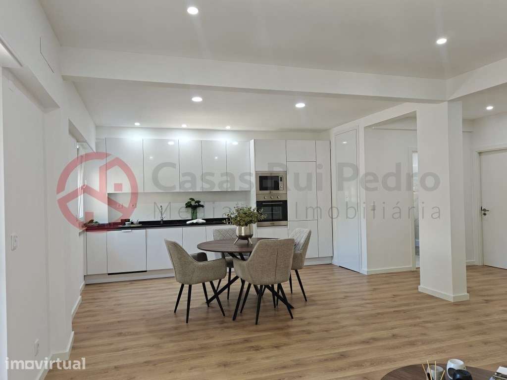 Apartamento T3 totalmente remodelado com elevador em Benfica, Lisboa - Grande imagem: 4/30