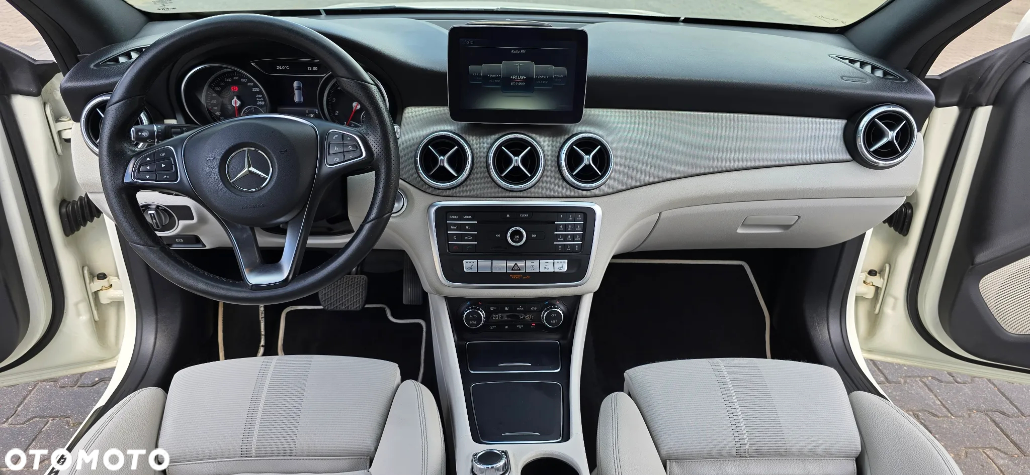 Mercedes-Benz CLA 200 7G-DCT Urban - 5