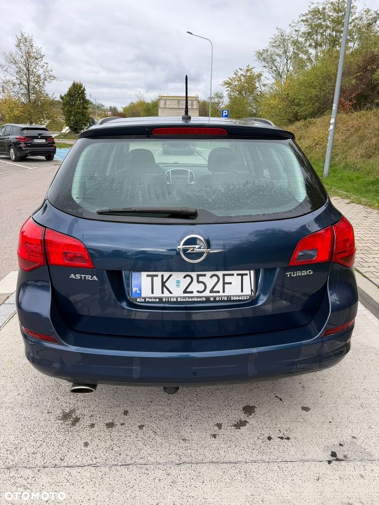 Opel Astra 1.4 Turbo - 4