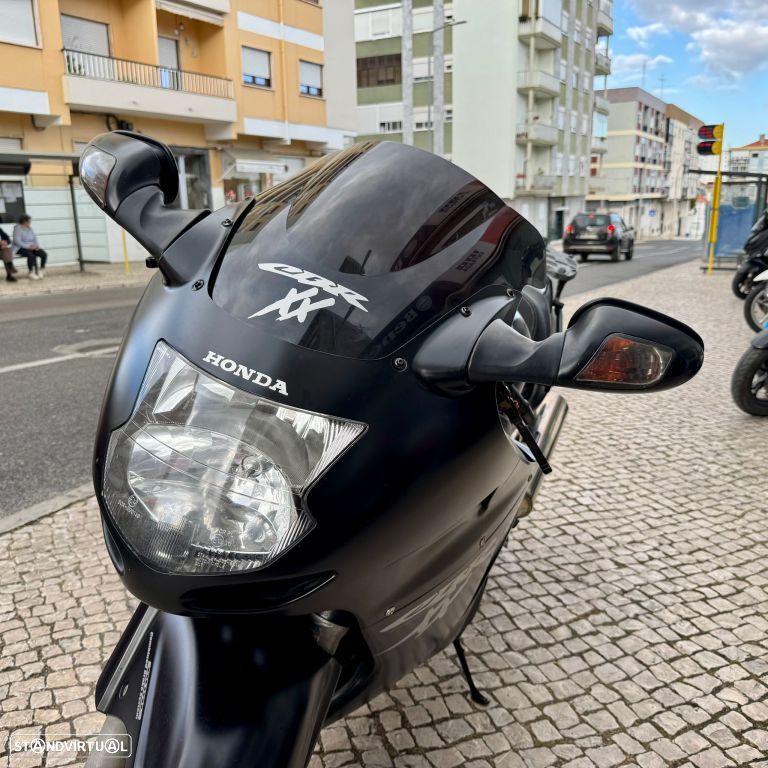 MV Agusta Brutale R - 24