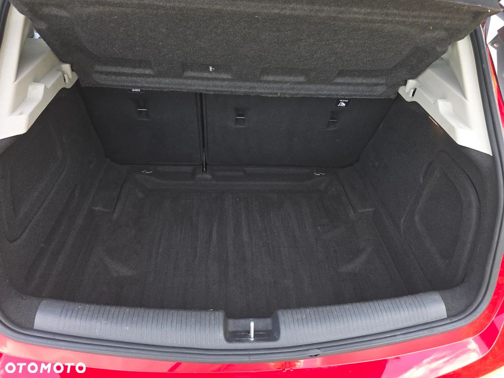 Opel Astra 1.4 T Dynamic S&S - 23