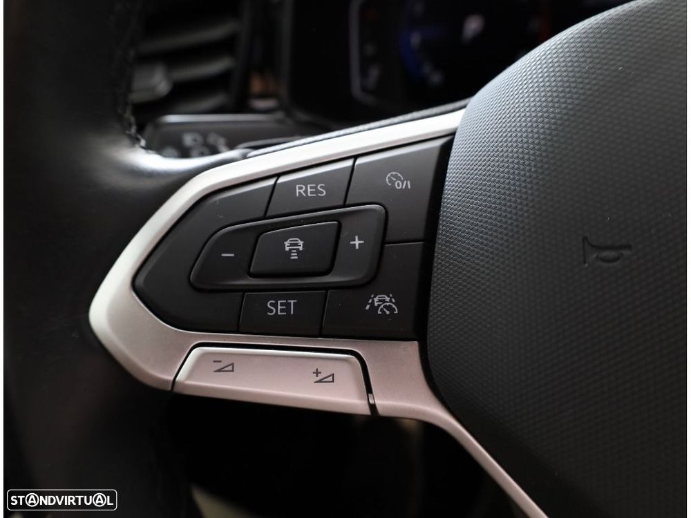 VW T-Roc 1.5 TSI R-Line DSG - 36