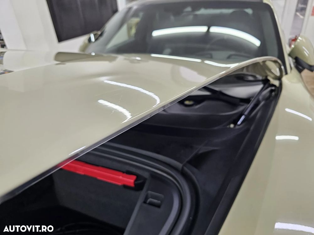 Porsche Taycan GTS - 35