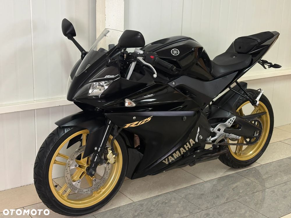 Yamaha YZF - 4