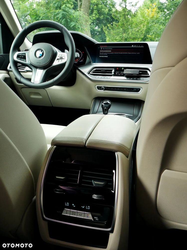 BMW X5 xDrive40i - 14