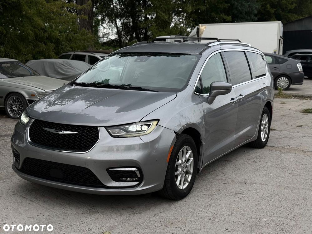 Chrysler Pacifica - 5