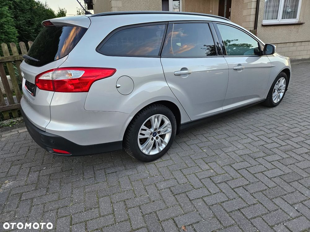 Ford Focus 1.6 Trend - 4