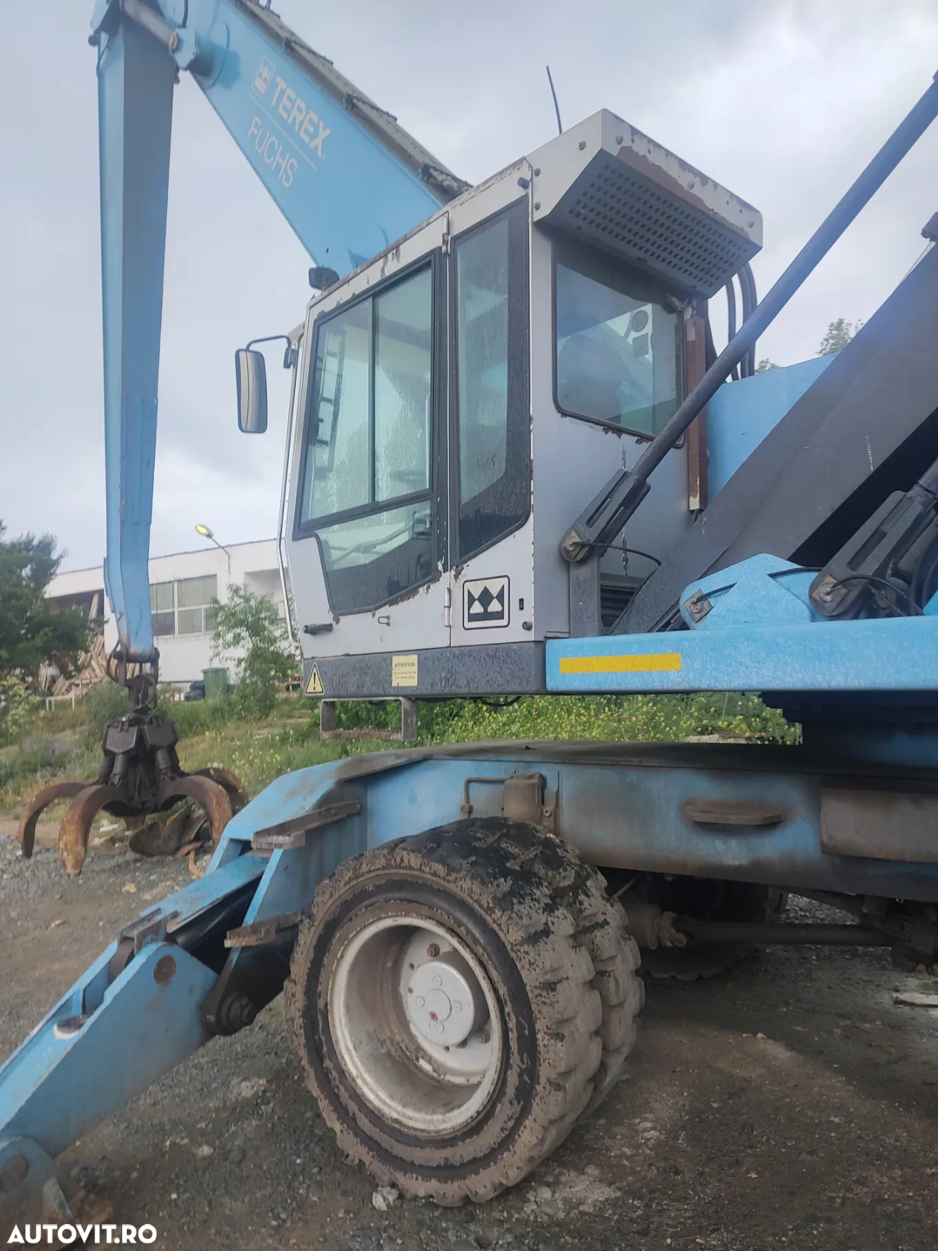 Fuchs MHL360 - 14