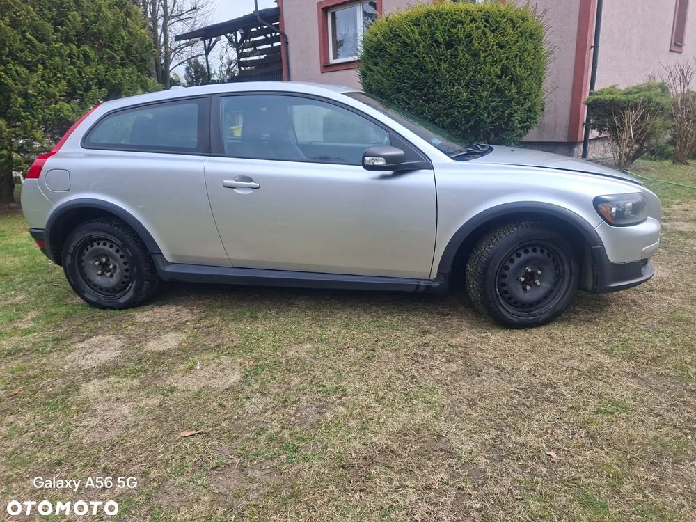 Volvo C30 1.6D Momentum - 21
