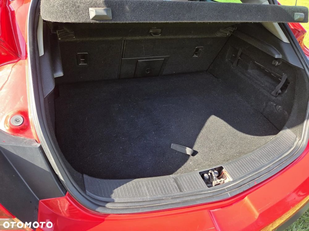 Opel Astra 1.6 T Sport - 12