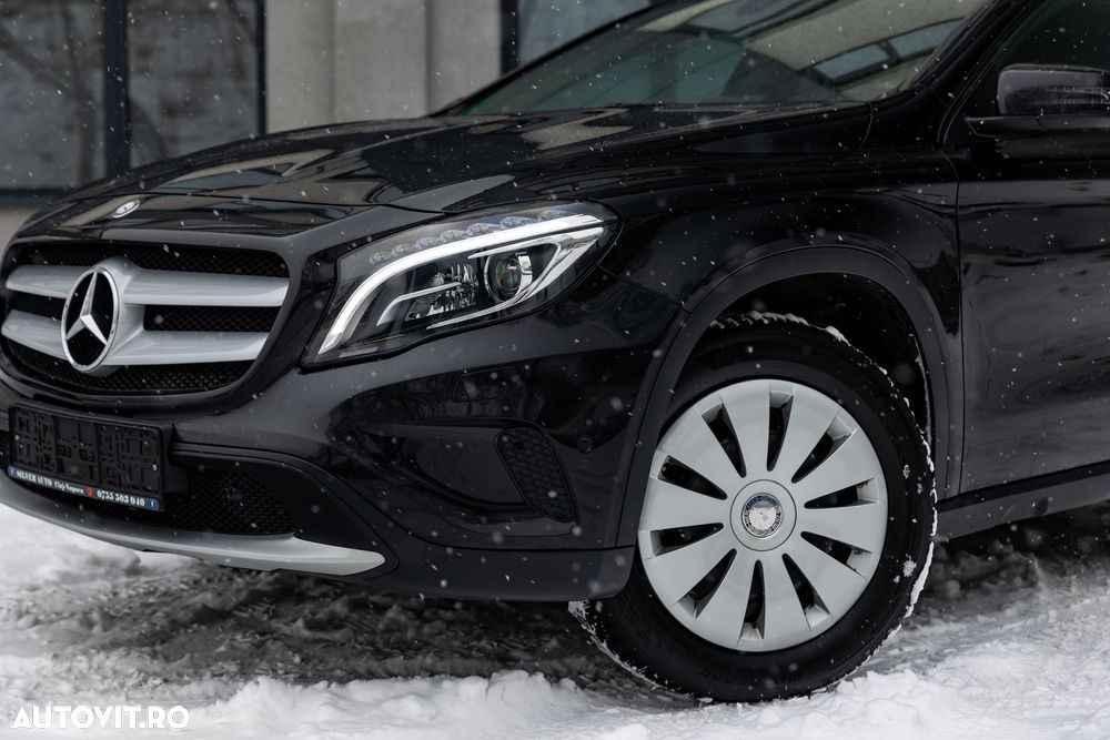 Mercedes-Benz GLA 220 d 4Matic 7G-DCT Style - 16