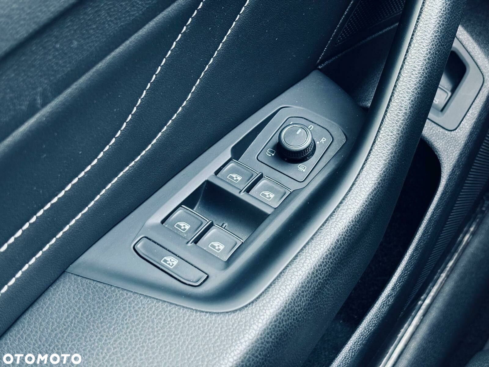 Volkswagen Arteon 2.0 TDI Elegance DSG - 34