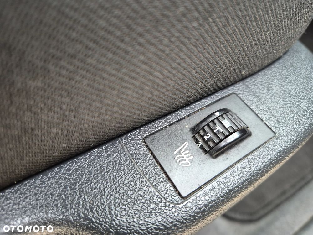 Peugeot 3008 HDi FAP 110 Allure - 15