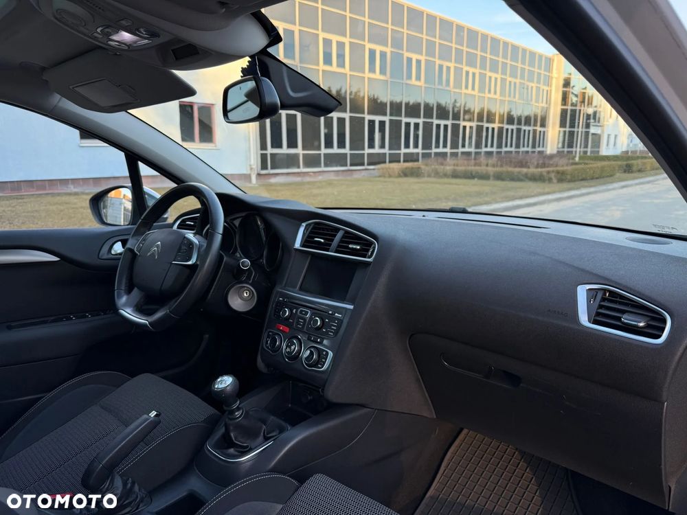 Citroën C4 e-HDi 115 Exclusive - 9