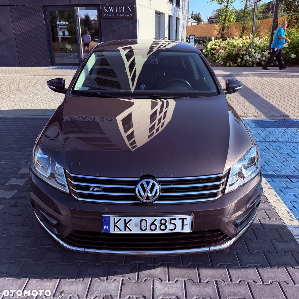Volkswagen Passat 2.0 TDI Highline R-Style DSG - 1