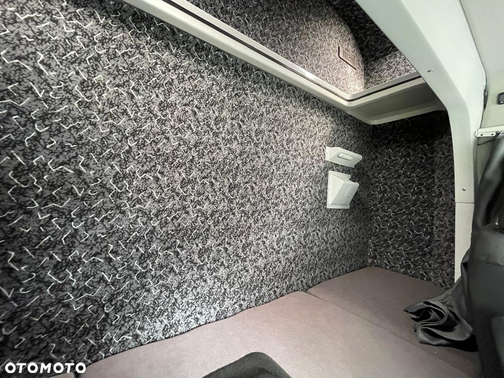 Volkswagen CRAFTER 35 - 17