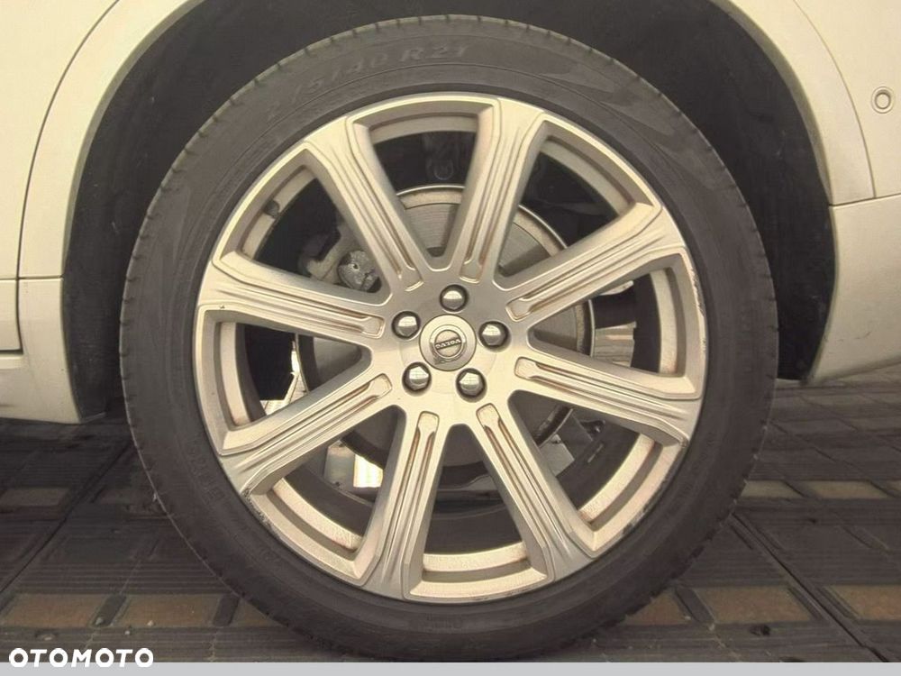 Volvo XC 90 - 11