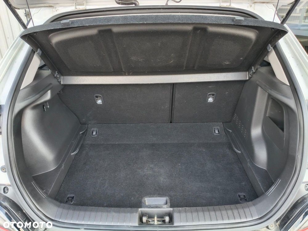 Hyundai Kona 1.6 T-GDI Comfort DCT - 13