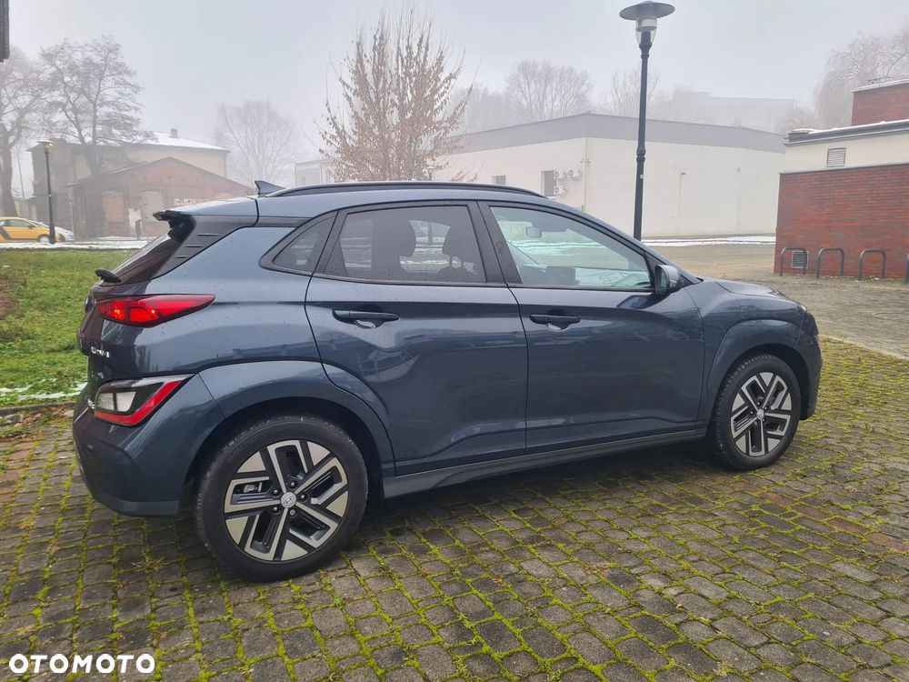 Hyundai Kona 39kWh Executive - 4