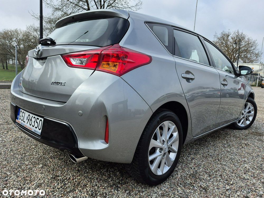 Toyota Auris - 2