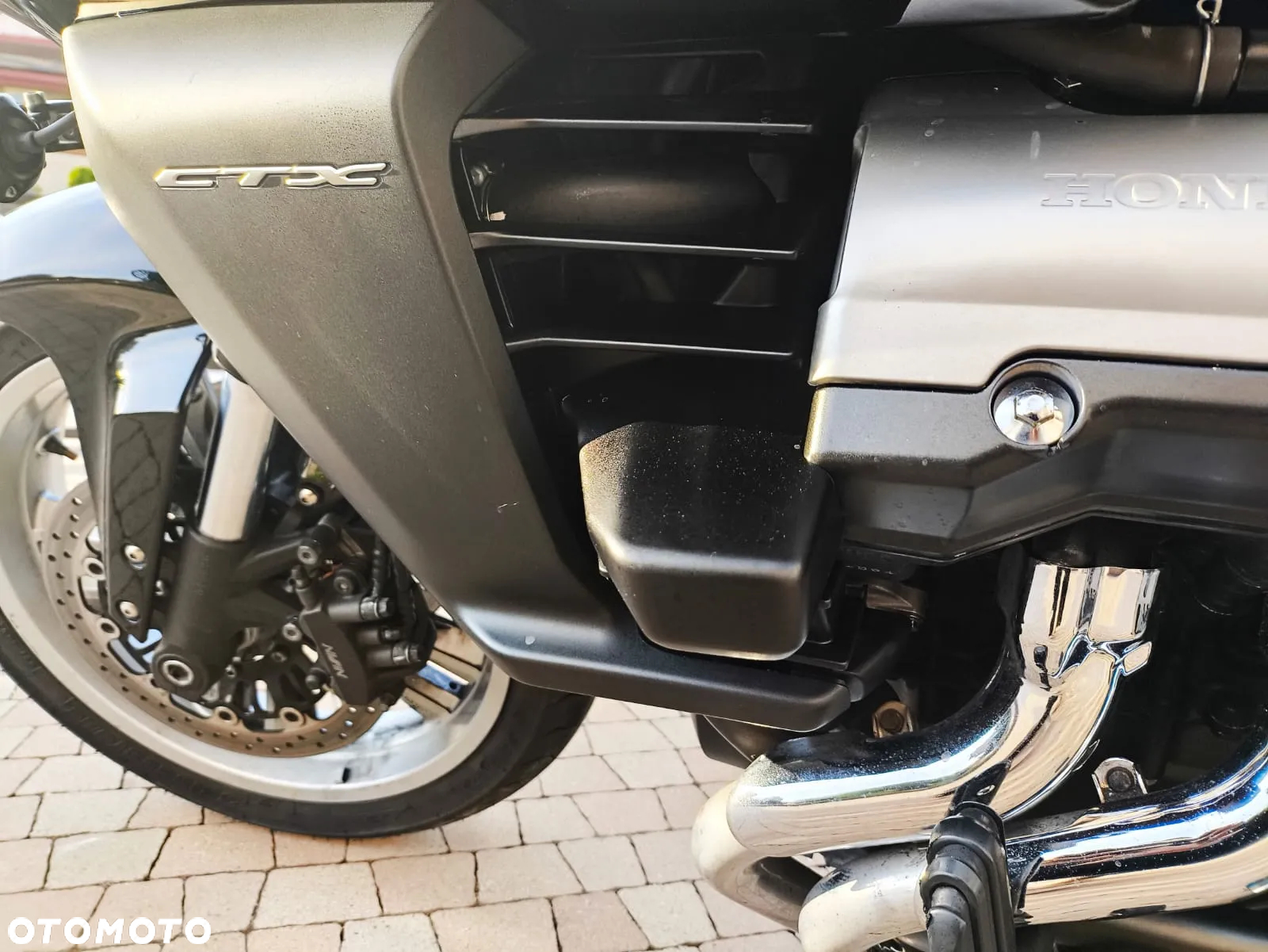 Honda CTX - 15