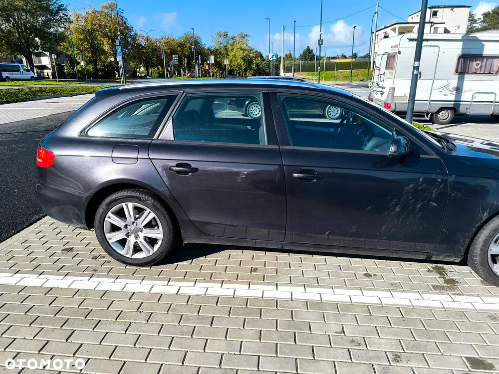 Audi A4 Avant 2011 photo 5