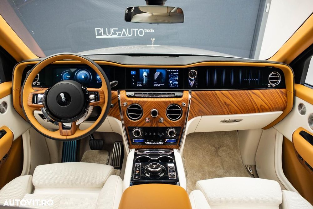 Rolls-Royce Cullinan - 12