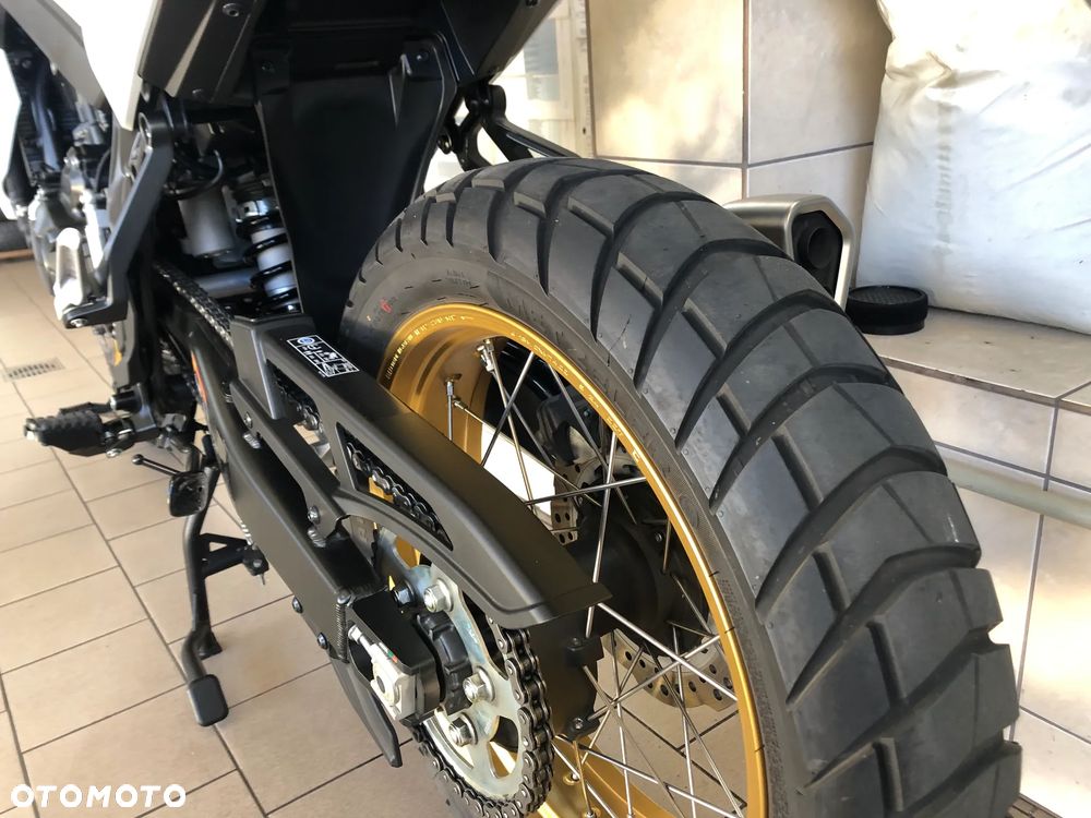 Honda XL - 17