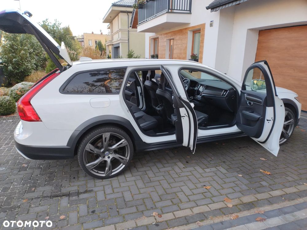 Volvo V90 Cross Country D4 AWD Geartronic Pro - 18