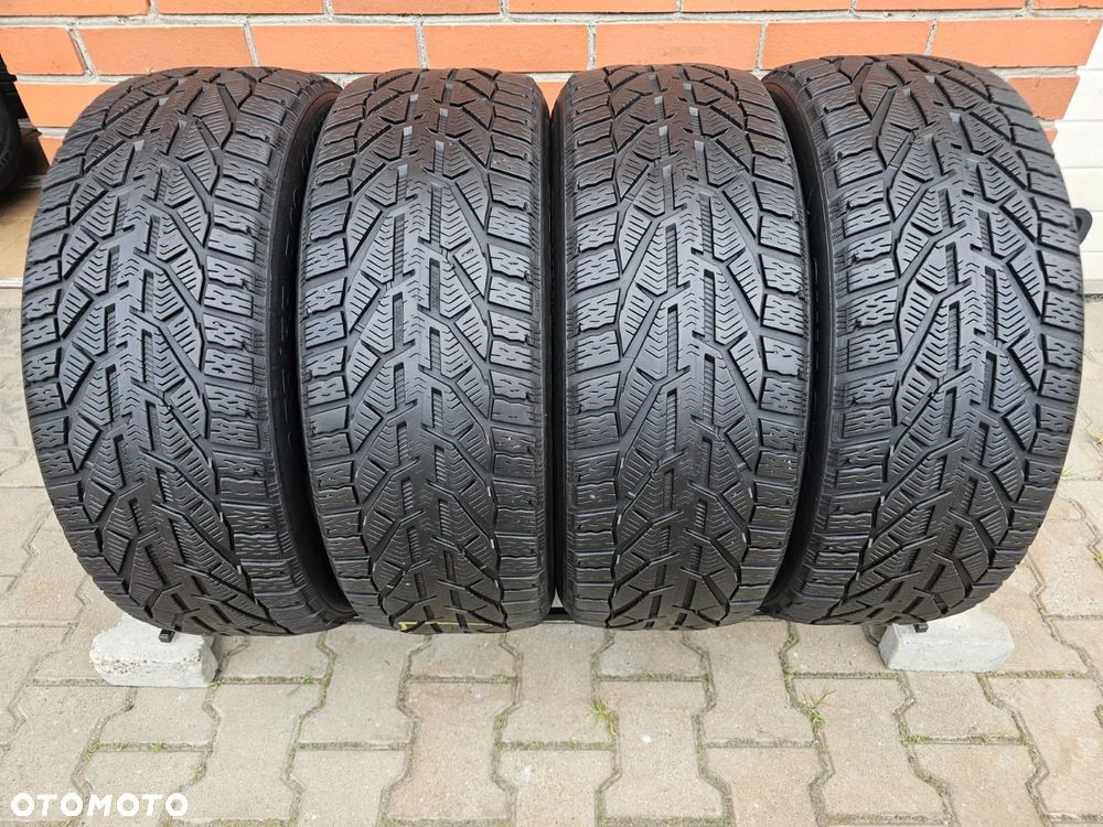 (K8) 235/55R19 105V XL 5,5mm 19r / Kormoran SuvSnow 4x4 - 3