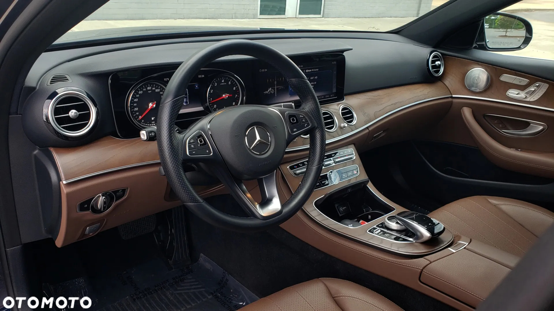 Mercedes-Benz Klasa E - 37