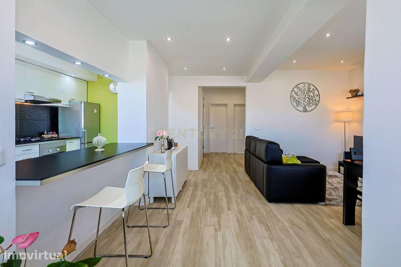 T2 Amadora Totalmente remodelado - Grande imagem: 3/29