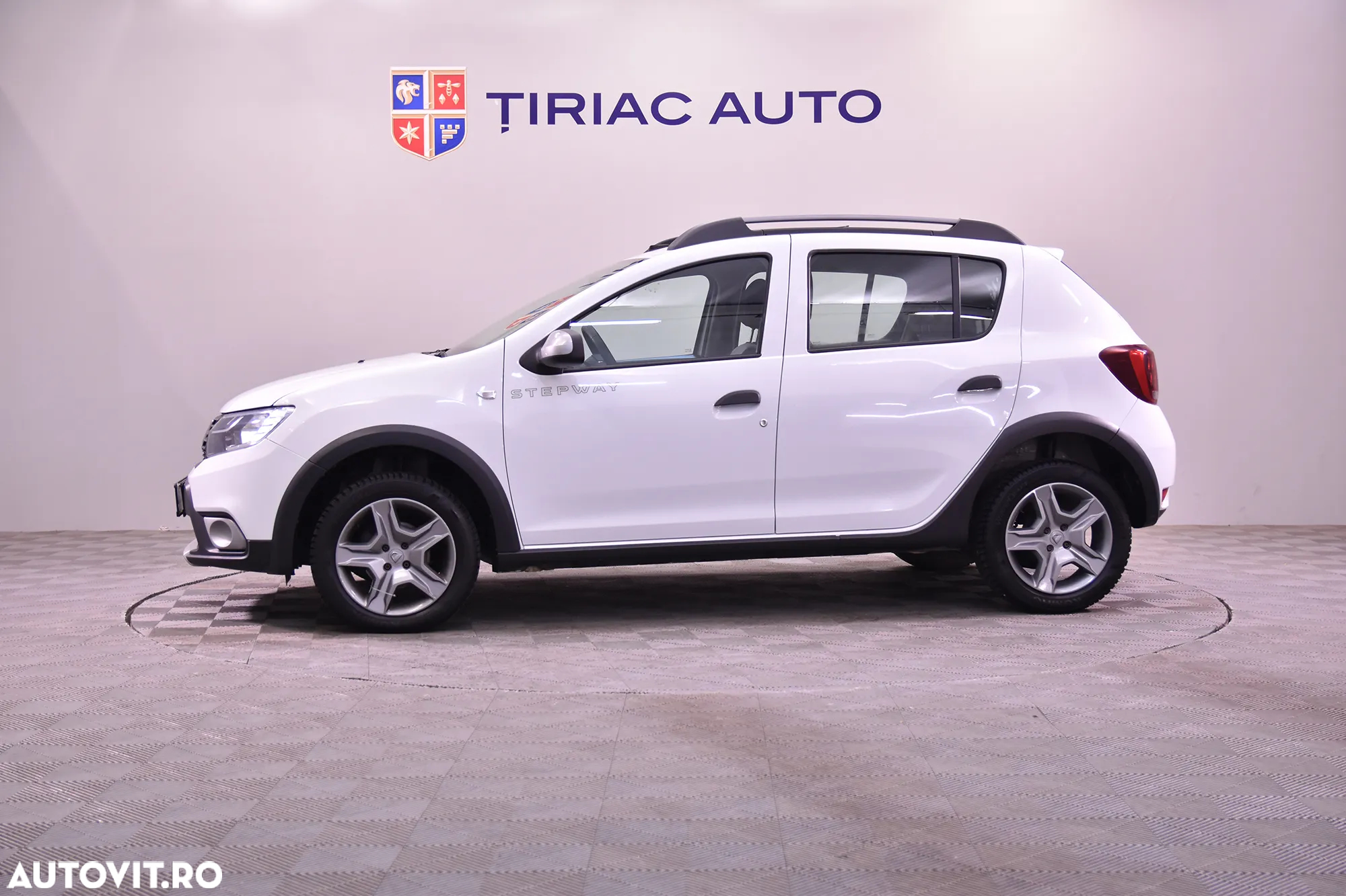 Dacia Sandero - 2