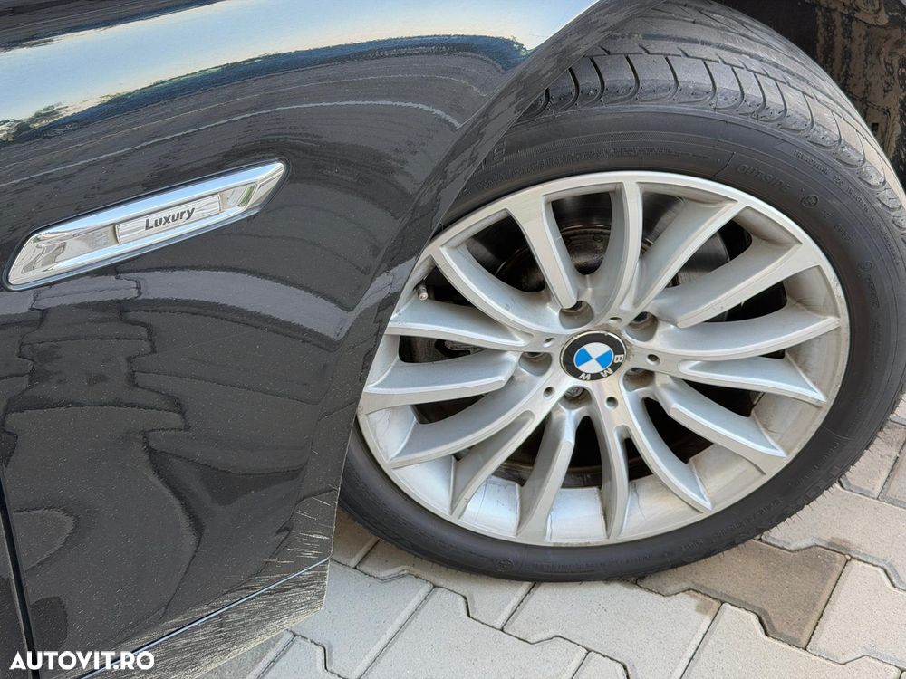 BMW Seria 5 518d Aut. Luxury Line - 11