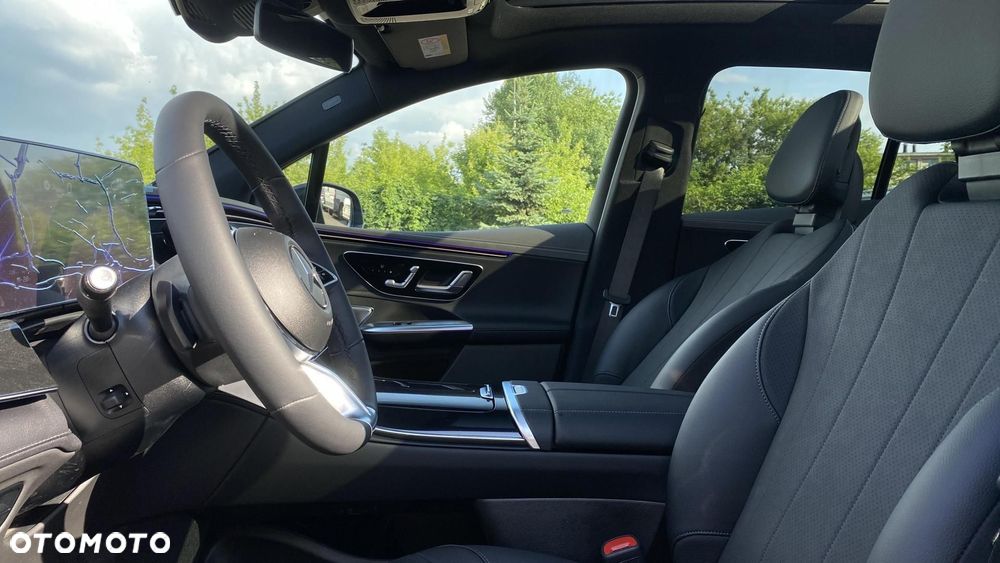 Mercedes-Benz EQE - 11