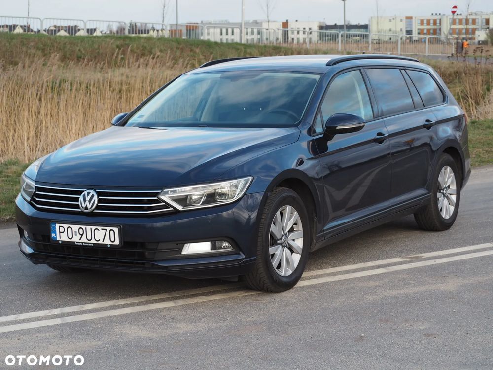 Volkswagen Passat - 25