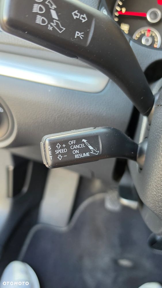 Volkswagen Sharan 2.0 TDI Highline - 25