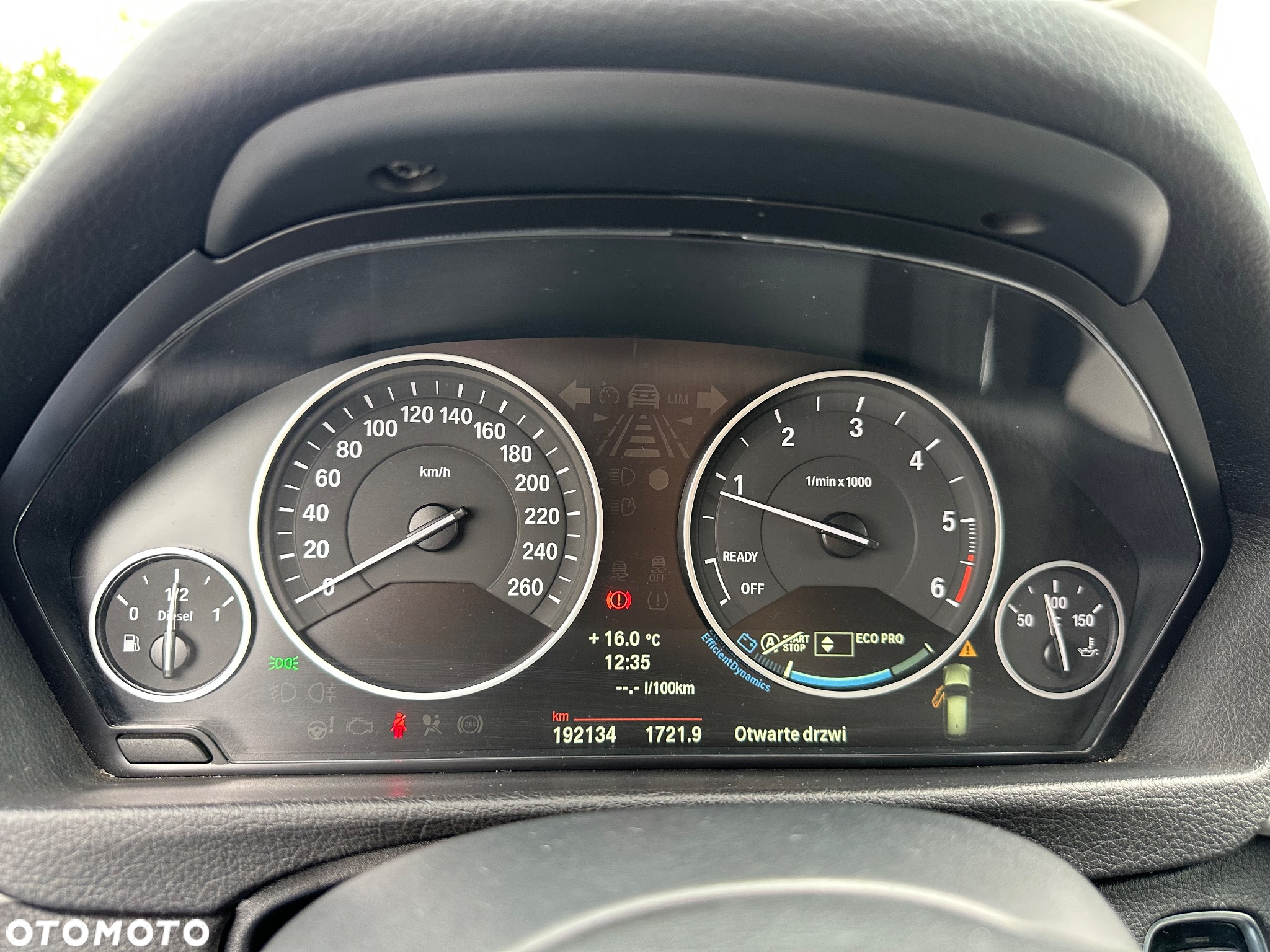 BMW Seria 3 318d Touring - 13